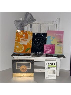 Skin Care Bundle featuring an Estée Lauder Blue Cosmetic Bag
